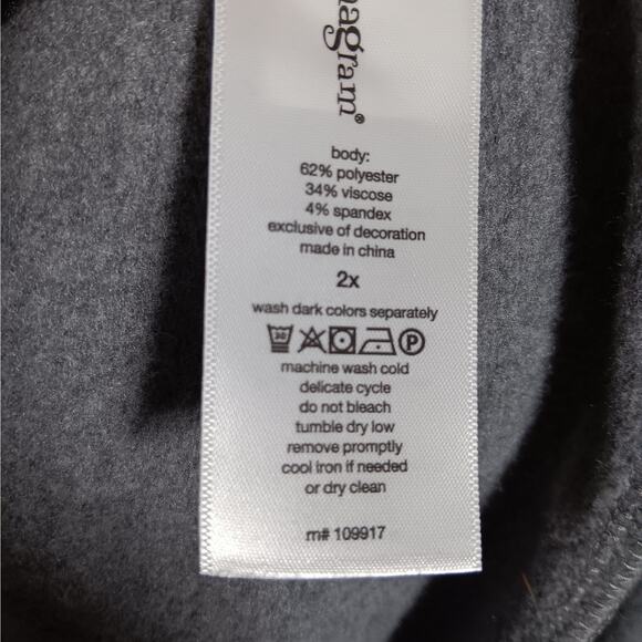 Pajamagram Hoodie Sweatshirt Size 2X Gray and Red "Loved" graphics Long Sleeves - Picture 6 of 7